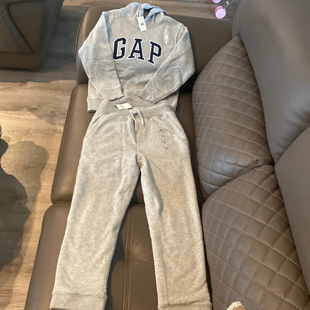 Gap sweatpants and hoodie set!